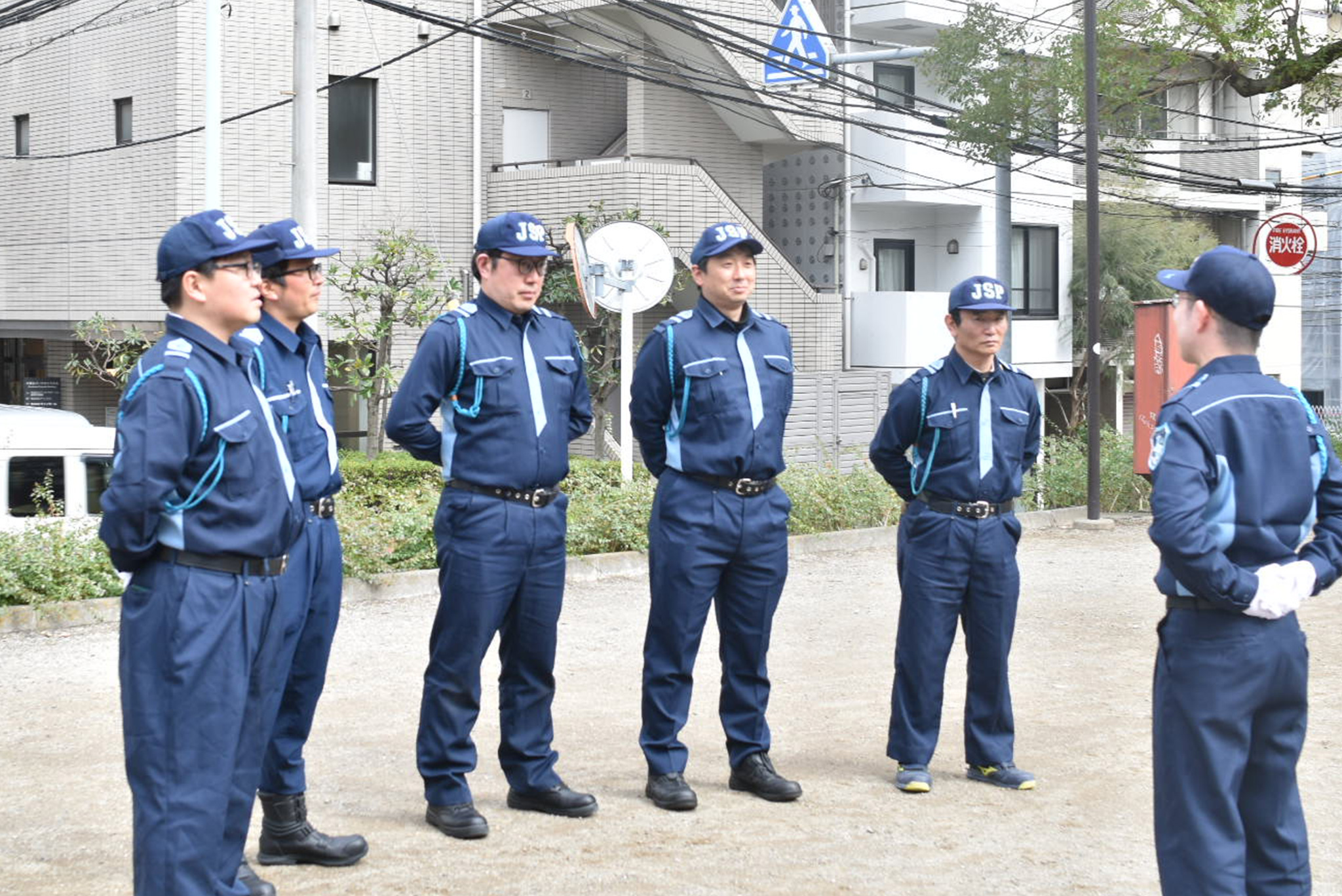 スタッフ紹介2-1